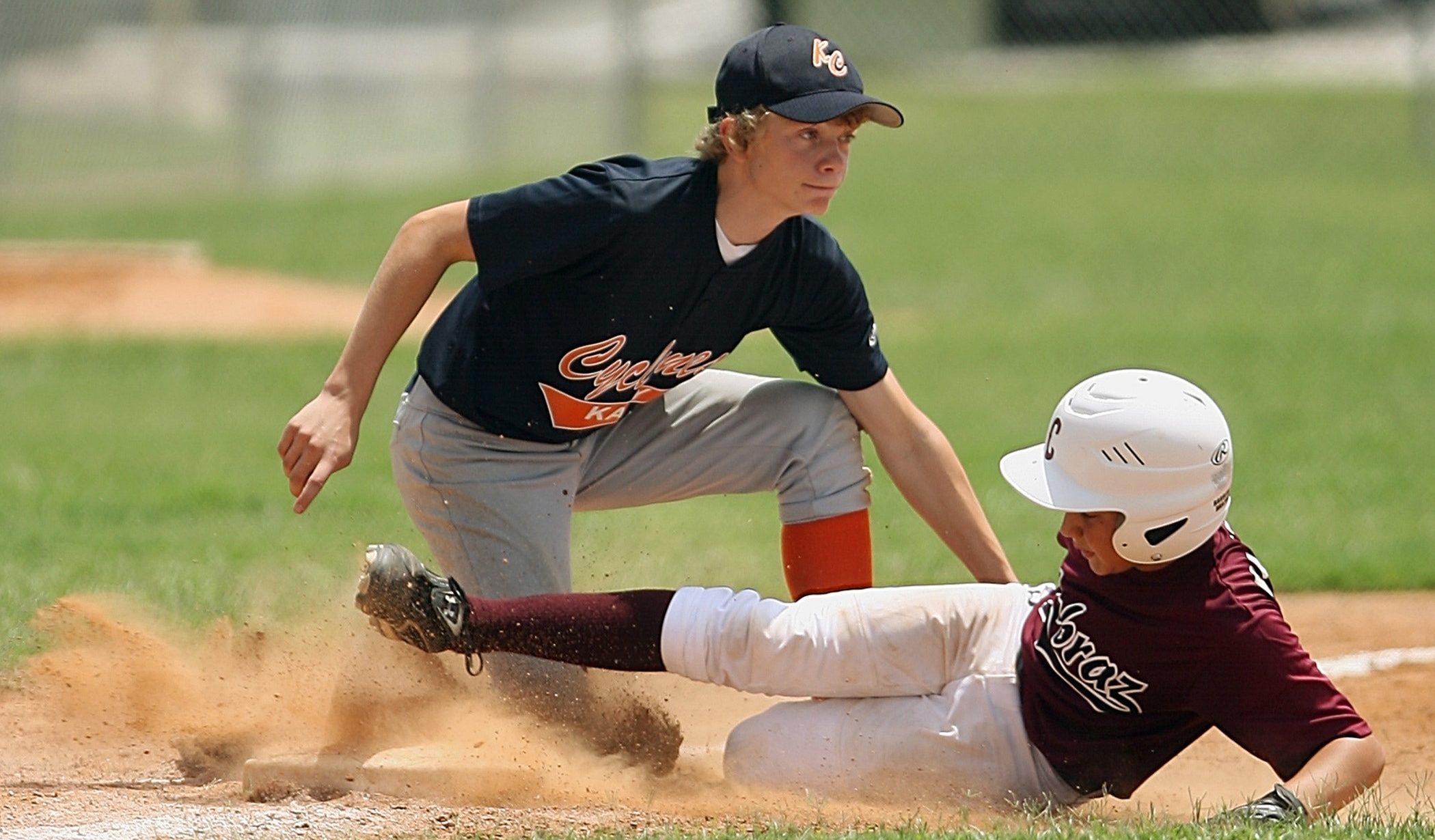5 Easy Baseball Fundraising Ideas to Raise Money for Your Team