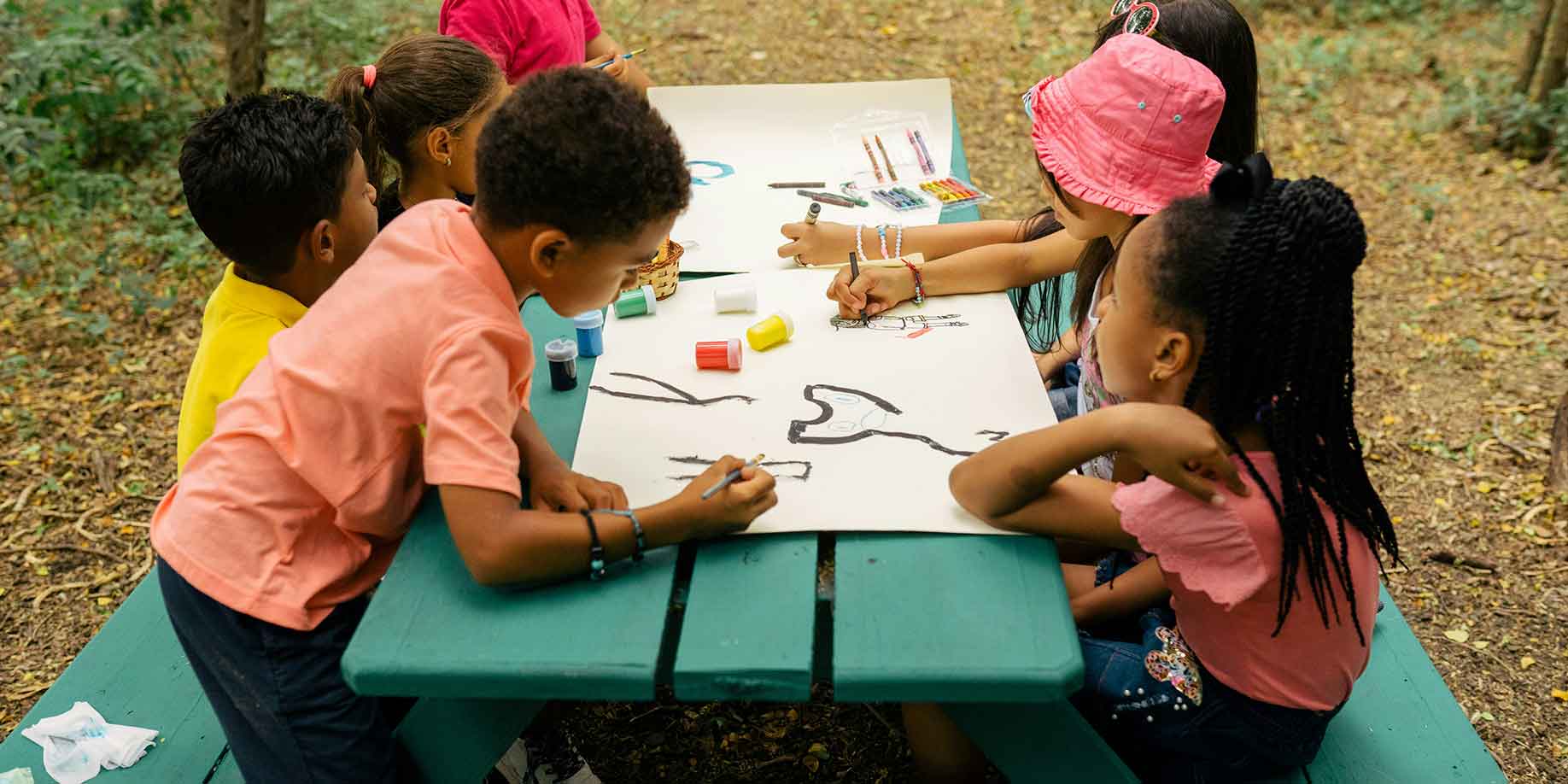 Activité artistique dans le cadre d'un camp d'été